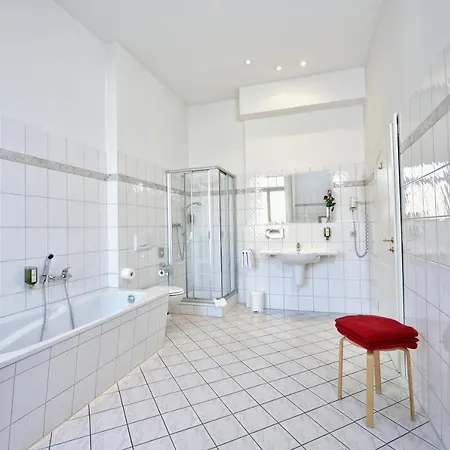 Hotel Graf Von Mansfeld Lutherstadt Eisleben Room photo