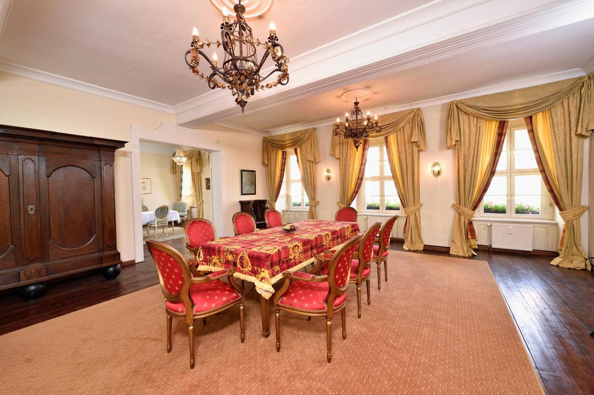Graf Von Mansfeld Hotel 3*